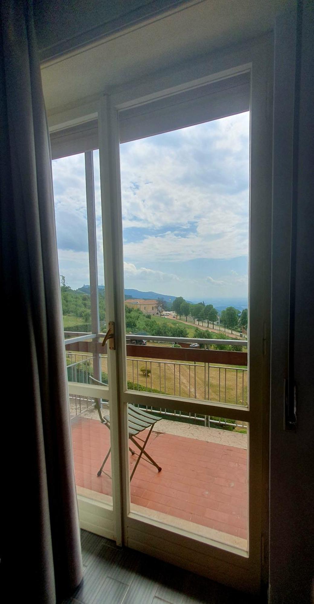 Hotel Serena Spiazzi Di Caprino Bagian luar foto
