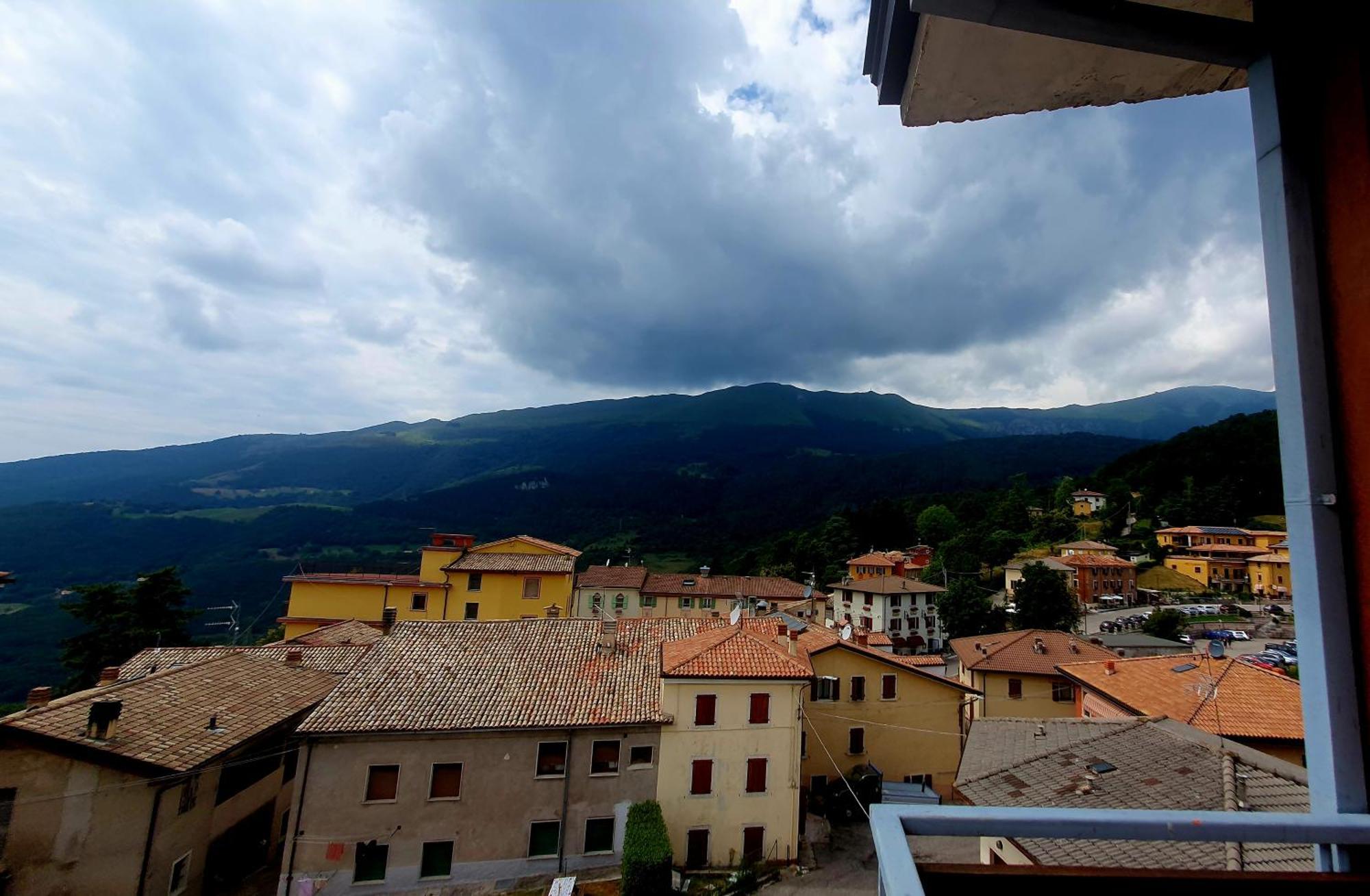 Hotel Serena Spiazzi Di Caprino Bagian luar foto