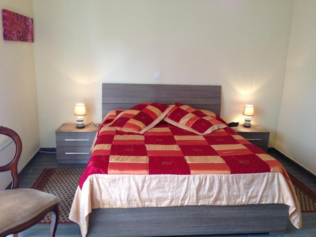 Hotel Serena Spiazzi Di Caprino Bagian luar foto